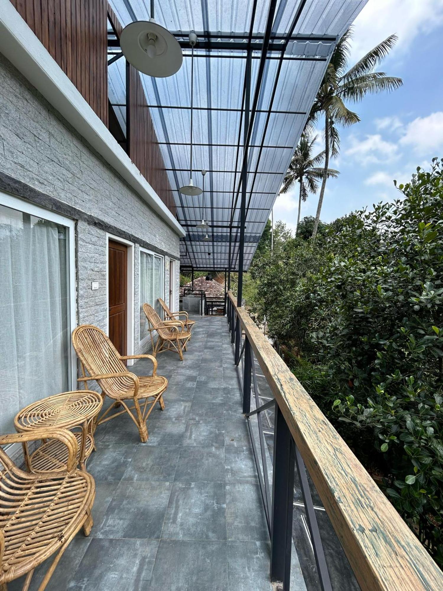 Ferienwohnung Kv By Halcyon Traveltech Anachal Exterior foto