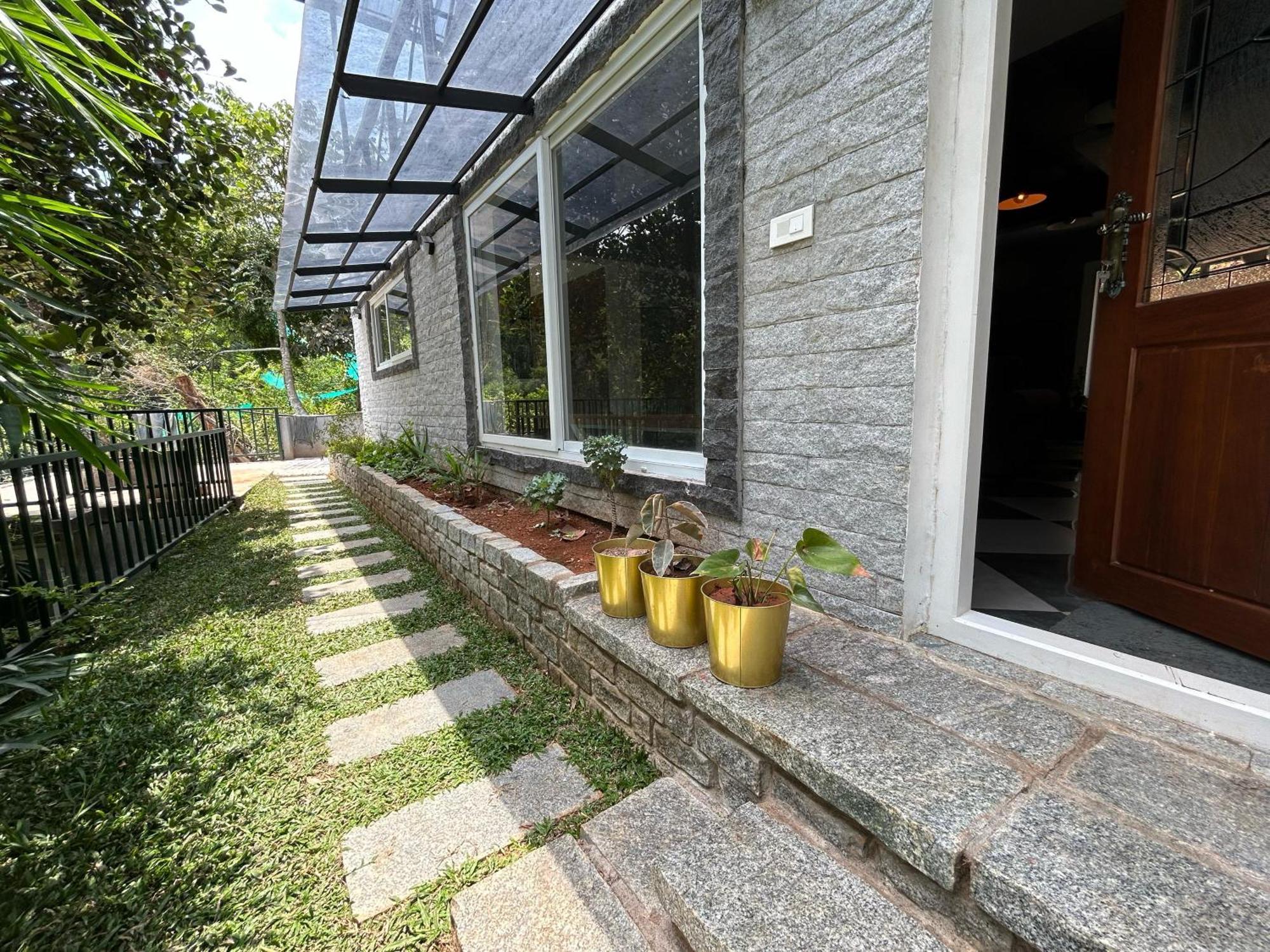 Ferienwohnung Kv By Halcyon Traveltech Anachal Exterior foto