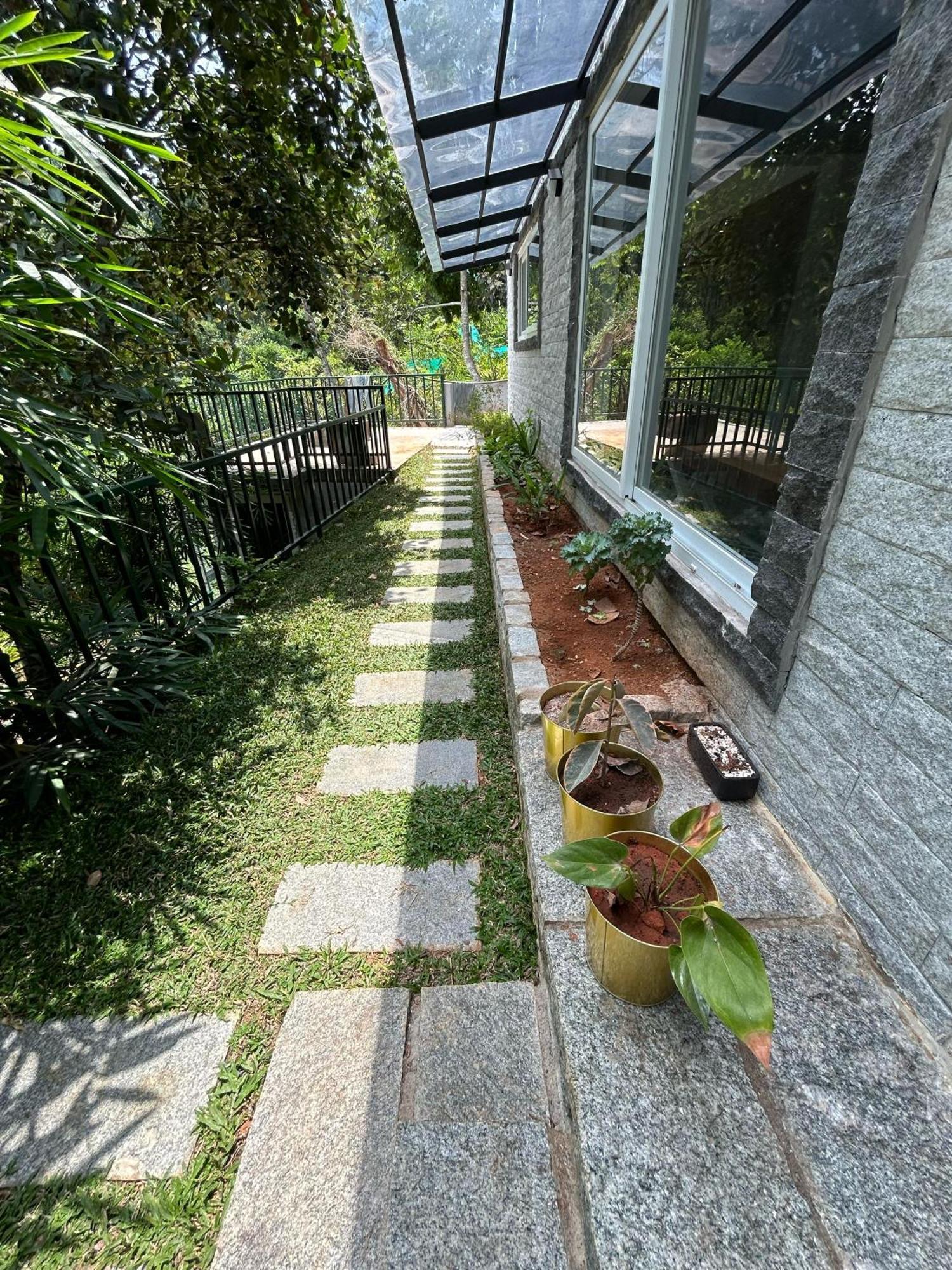 Ferienwohnung Kv By Halcyon Traveltech Anachal Exterior foto